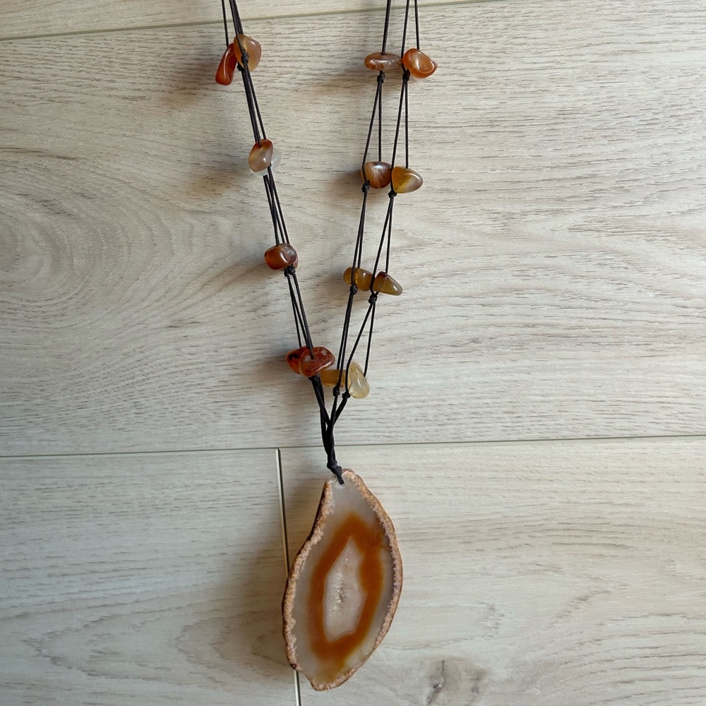 Handmade Banded Agate Slice Pendant Carnelian Stone Beaded Necklace - Picture 3 of 7